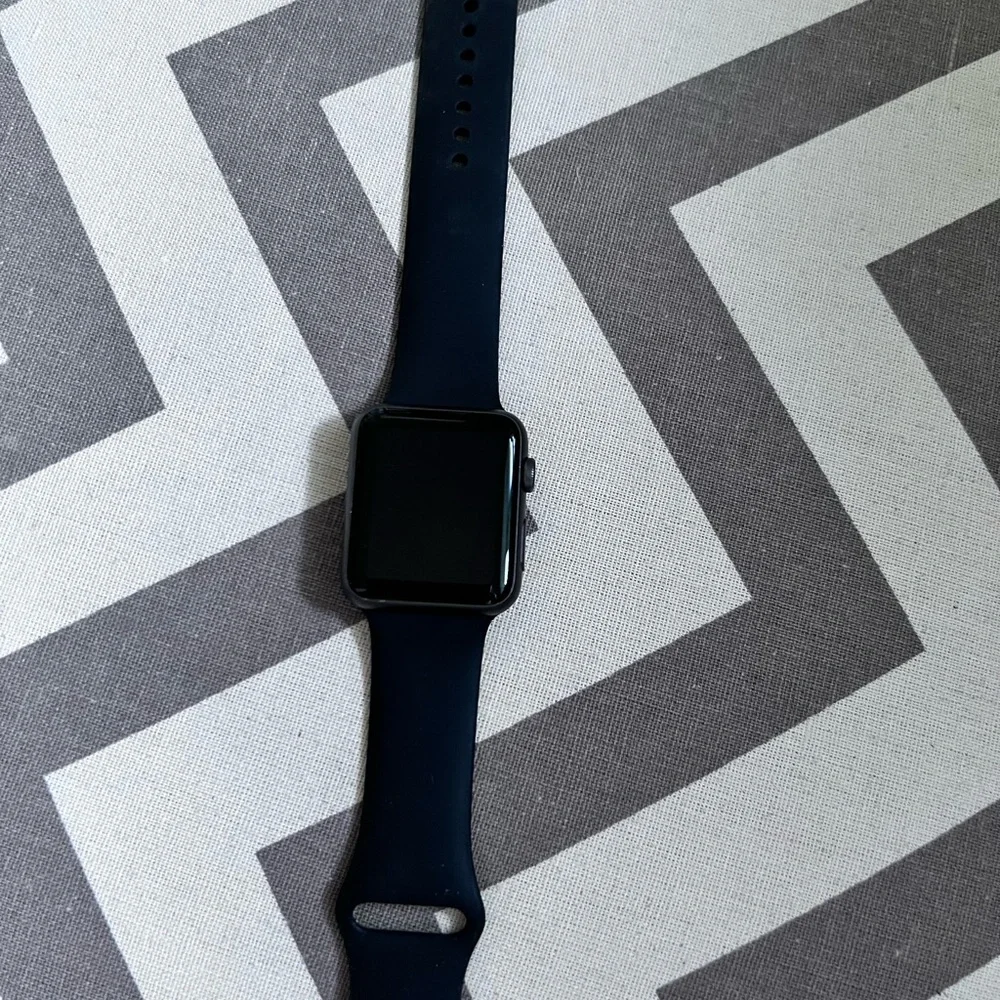 $430 Lost and Found APPLE Smartwatch 7000 SERIES with Black Band ❤️ LOST & Found